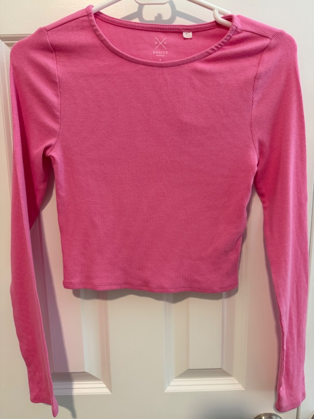 Pink Pac-Sun T-shirt never been worn with tags size small cropped
